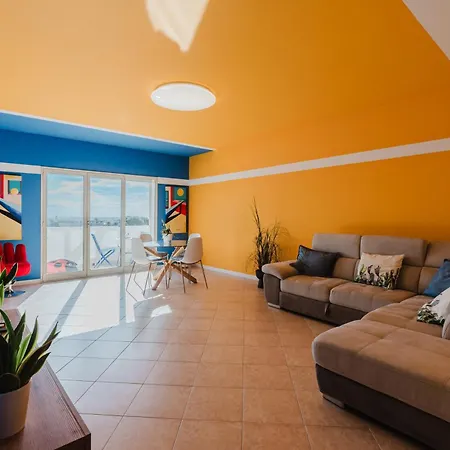 Araba Fenice 公寓 *